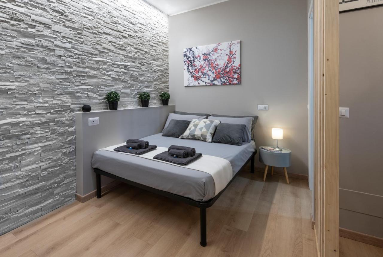Super Modern And Design Apartment, A Due Passi Dai Navigli Milão Exterior foto